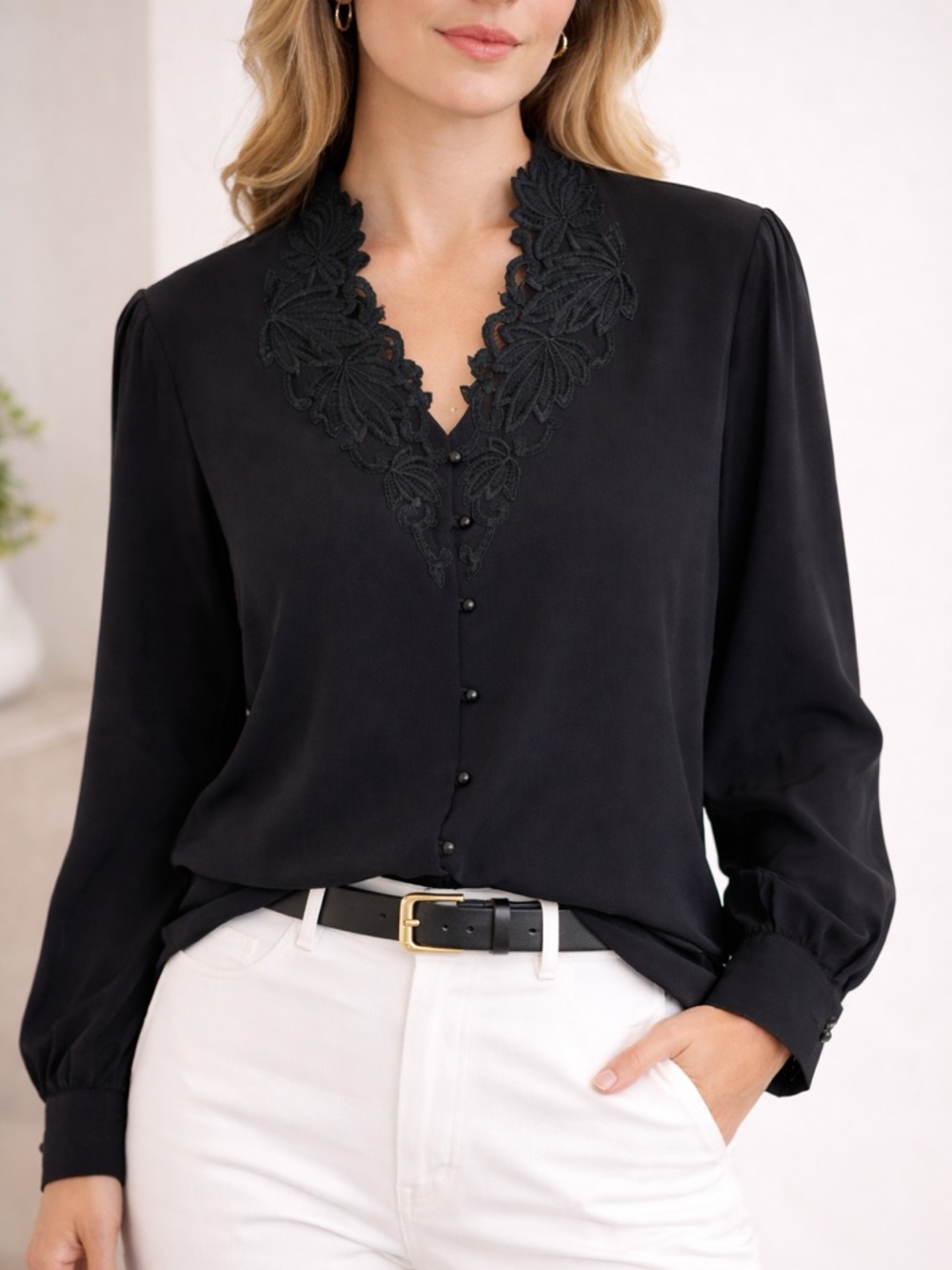 🖤 Vintage Liz Baker Embroidered Blouse – Size 10 🖤